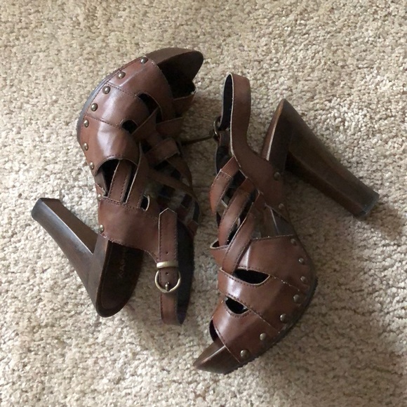 EUC Wood Heel Sandals - Picture 4 of 5